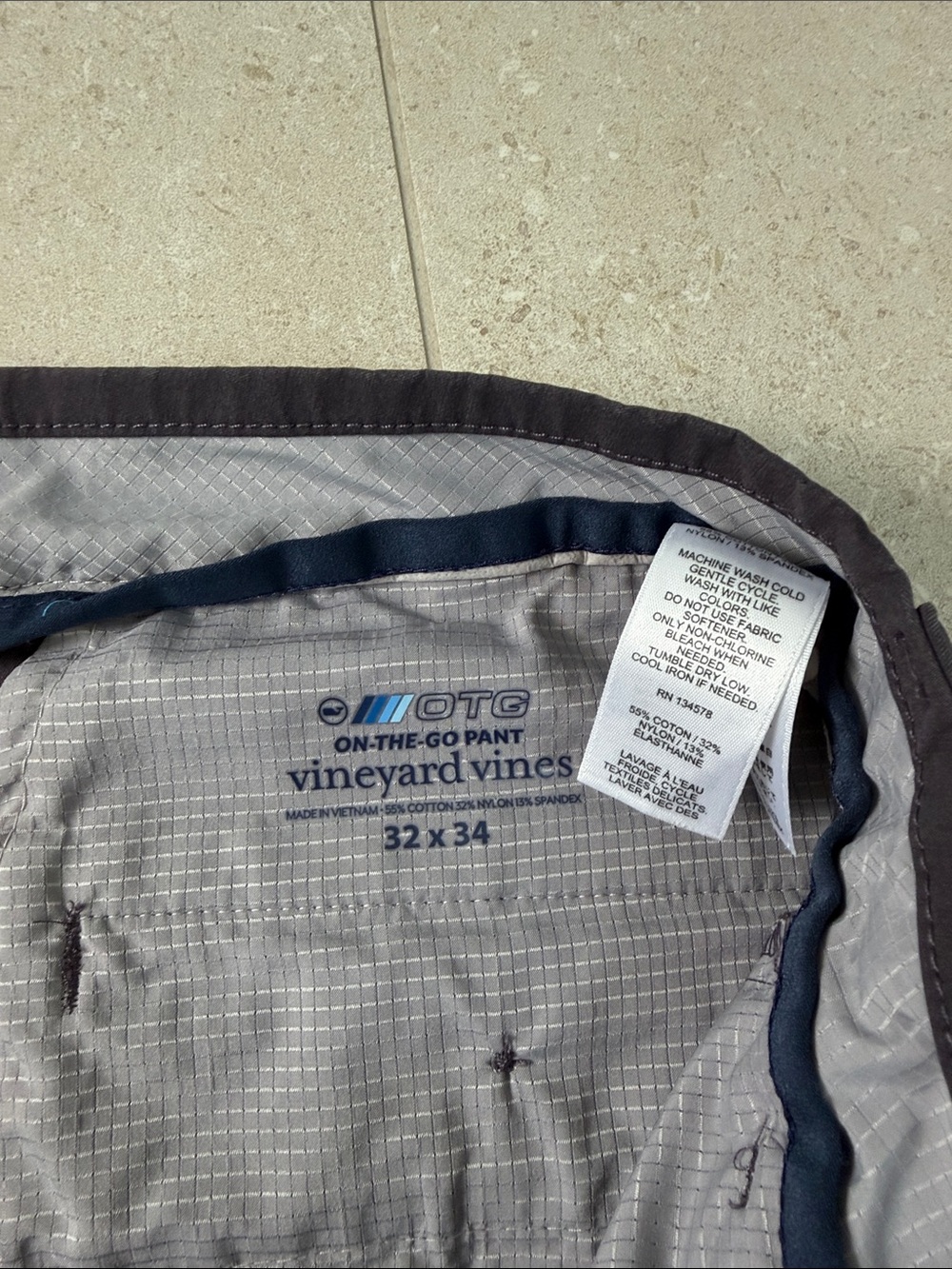 Vineyard Vines Men's Charcoal on the go pant 32x34 - Picture 3 of 4